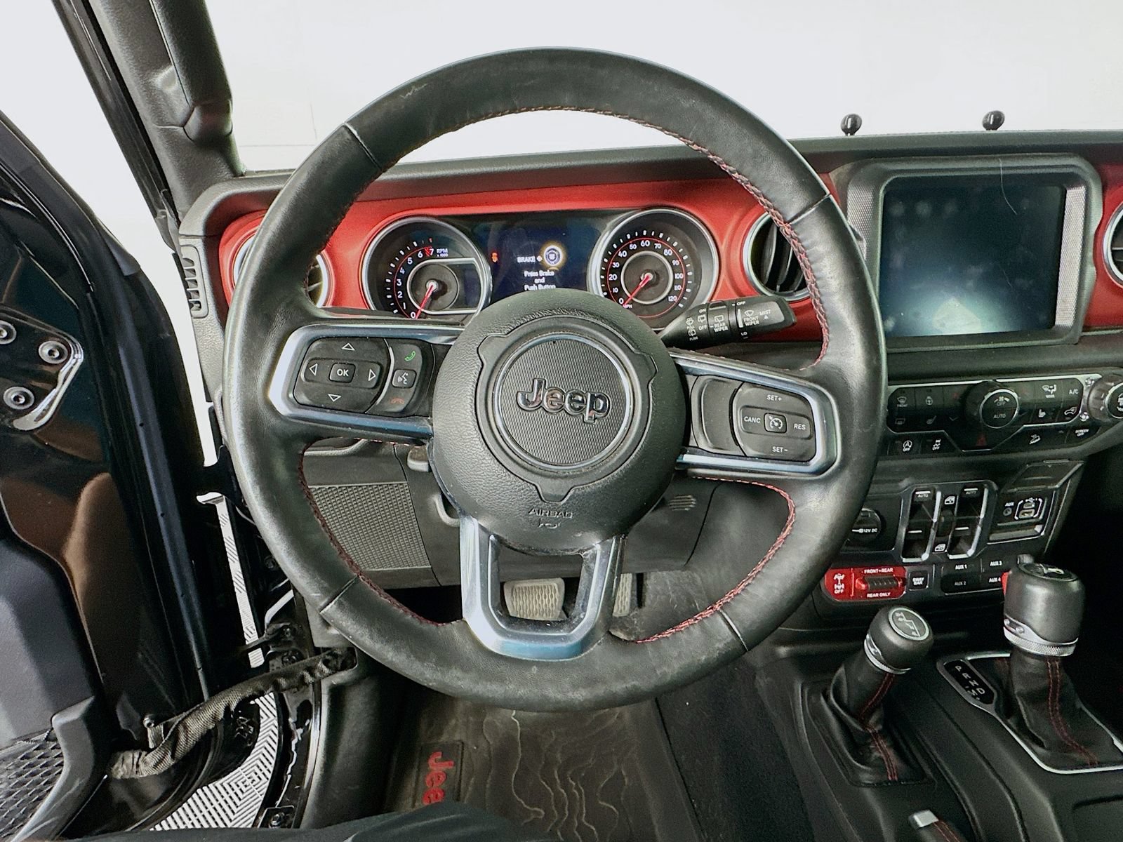 Used 2018 Jeep Wrangler Unlimited Rubicon AWD/4WD image 11