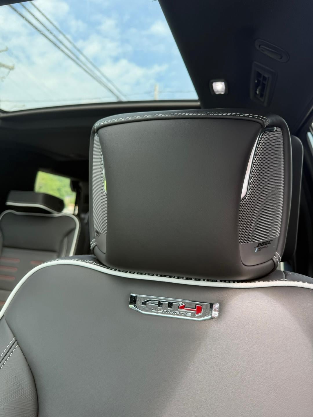 New 2026 GMC Yukon AT4 Ultimate w/ LPO, Floor Liner Package AWD/4WD image 16