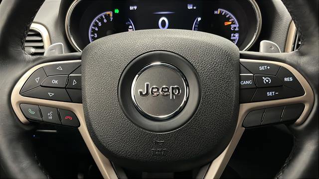 Used 2016 Jeep Grand Cherokee Laredo 75th Anniversary image 15