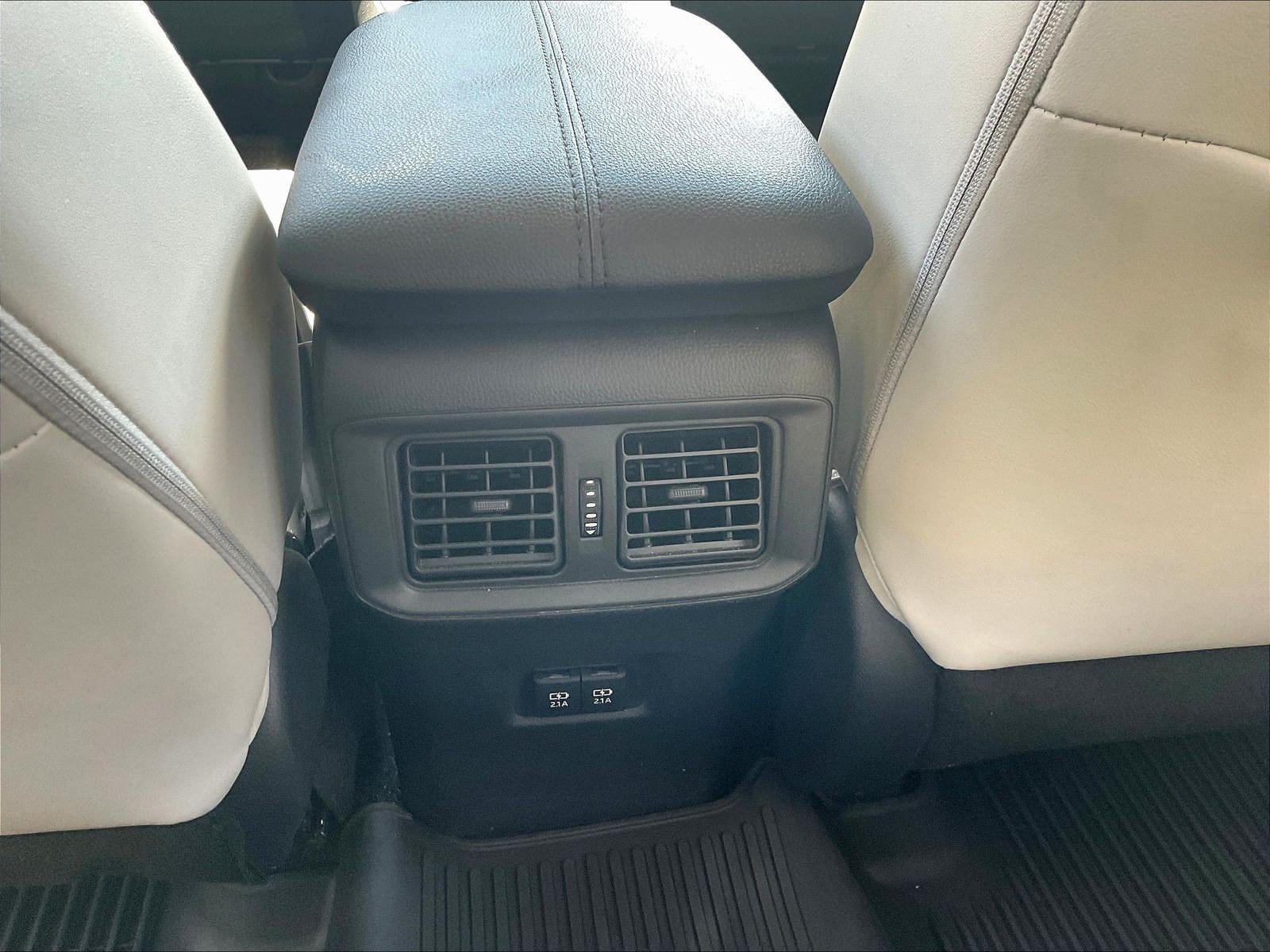Used 2019 Toyota RAV4 XLE Premium w/ Cold Weather Package AWD/4WD image 11