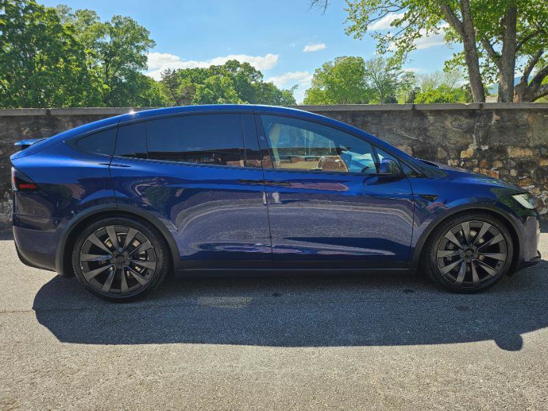 Used 2023 Tesla Model X image 10