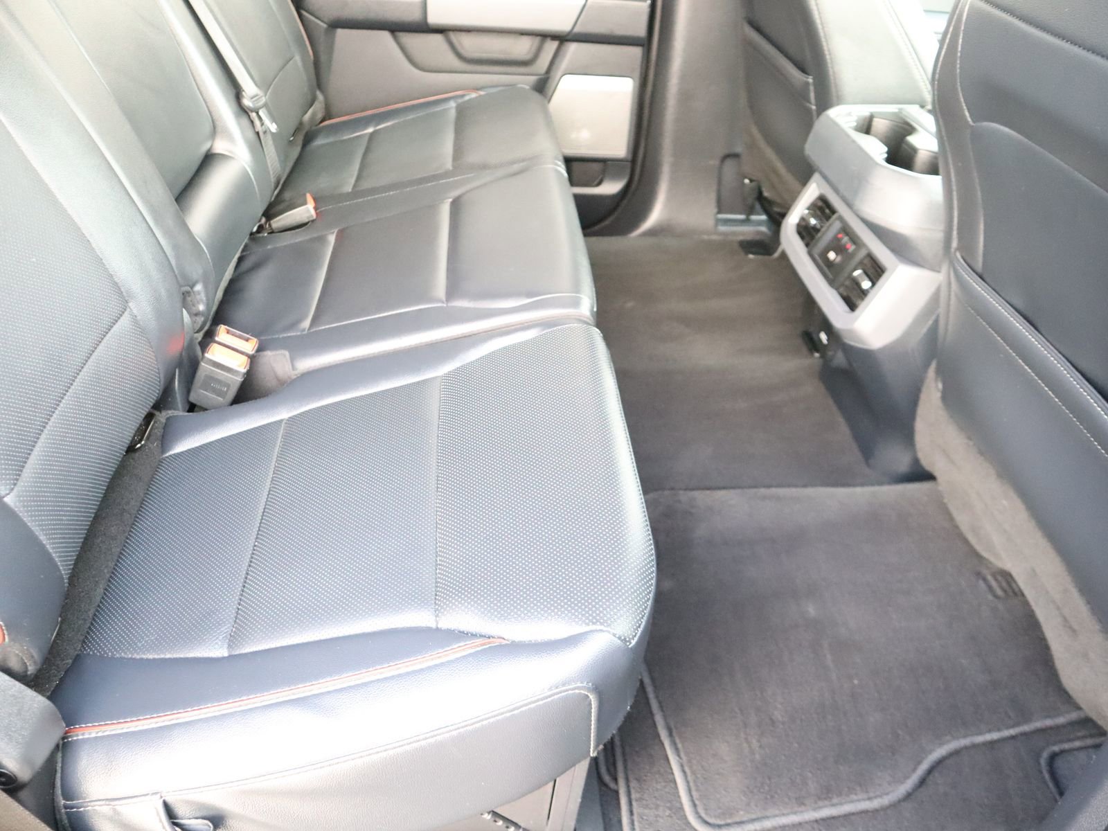 Used 2024 Ford F250 Lariat image 46