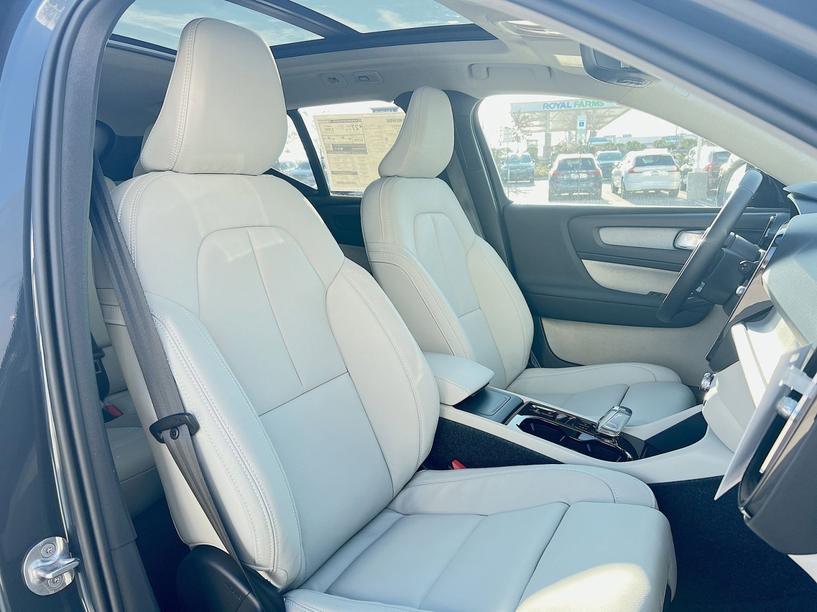 New 2026 Volvo XC40 B4 Plus w/ Protection Package Premier image 26