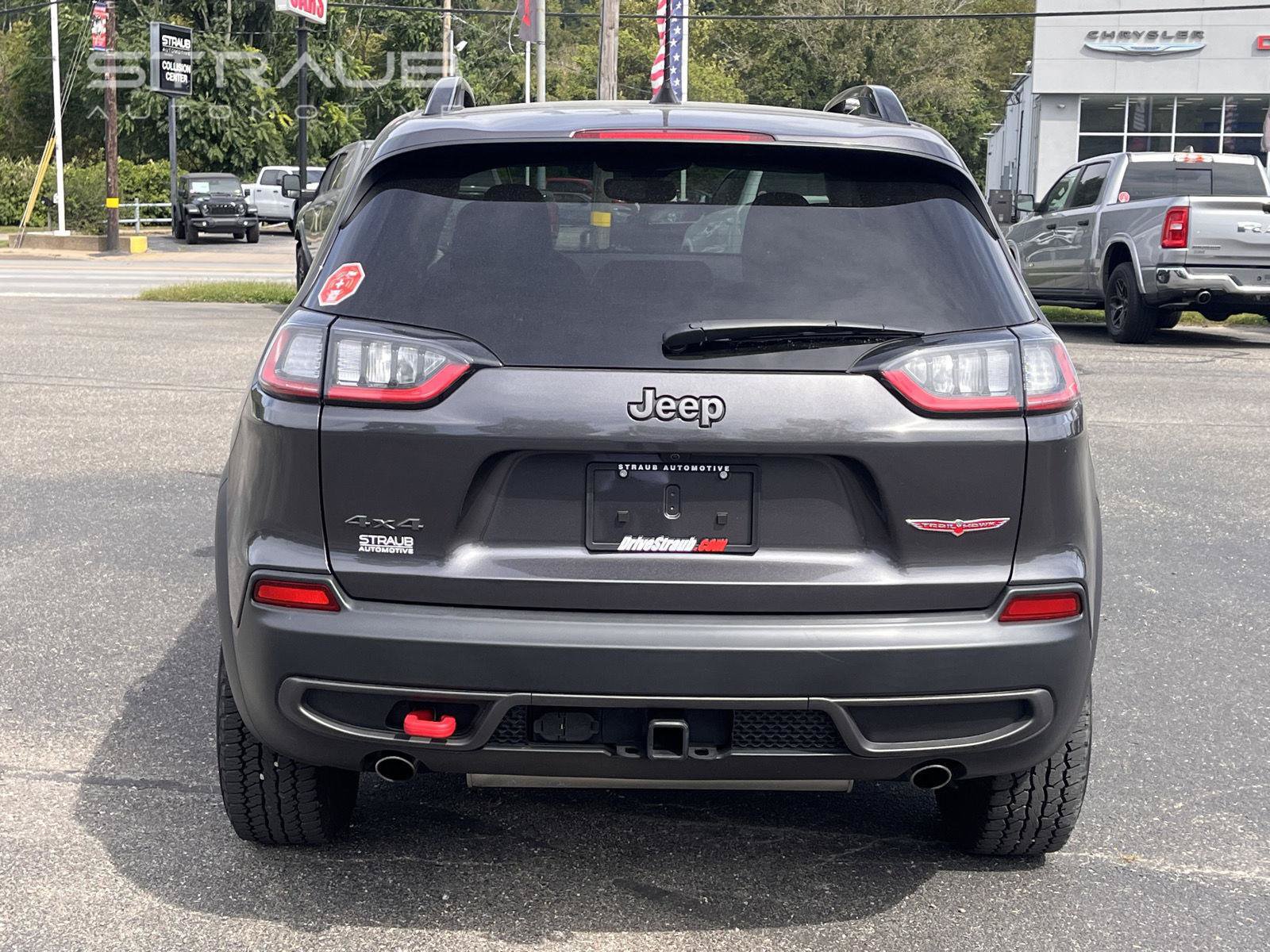 Used 2022 Jeep Cherokee Trailhawk w/ Trailer Tow Group AWD/4WD image 7