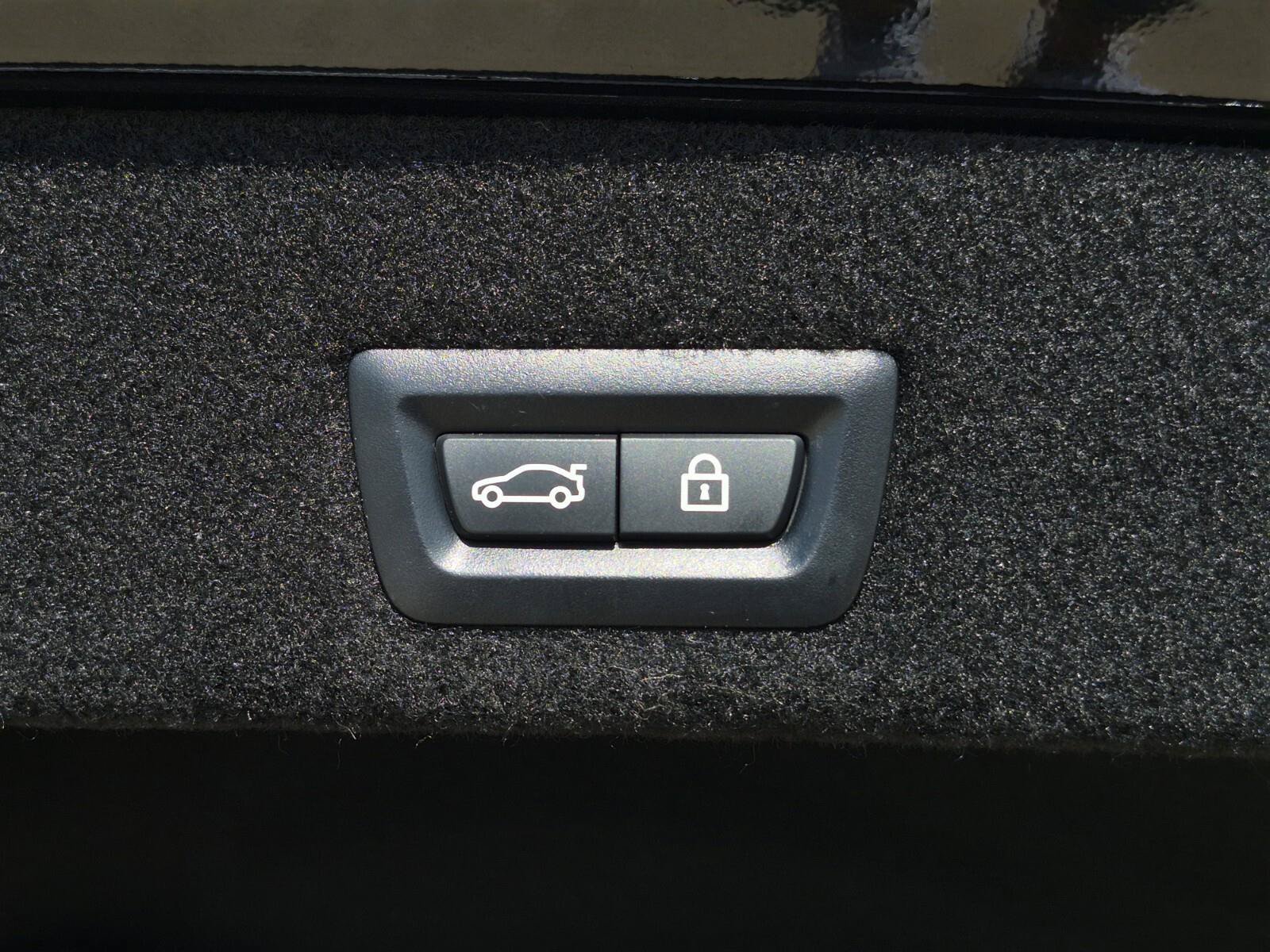 Used 2022 BMW 740i w/ Premium Package RWD image 9