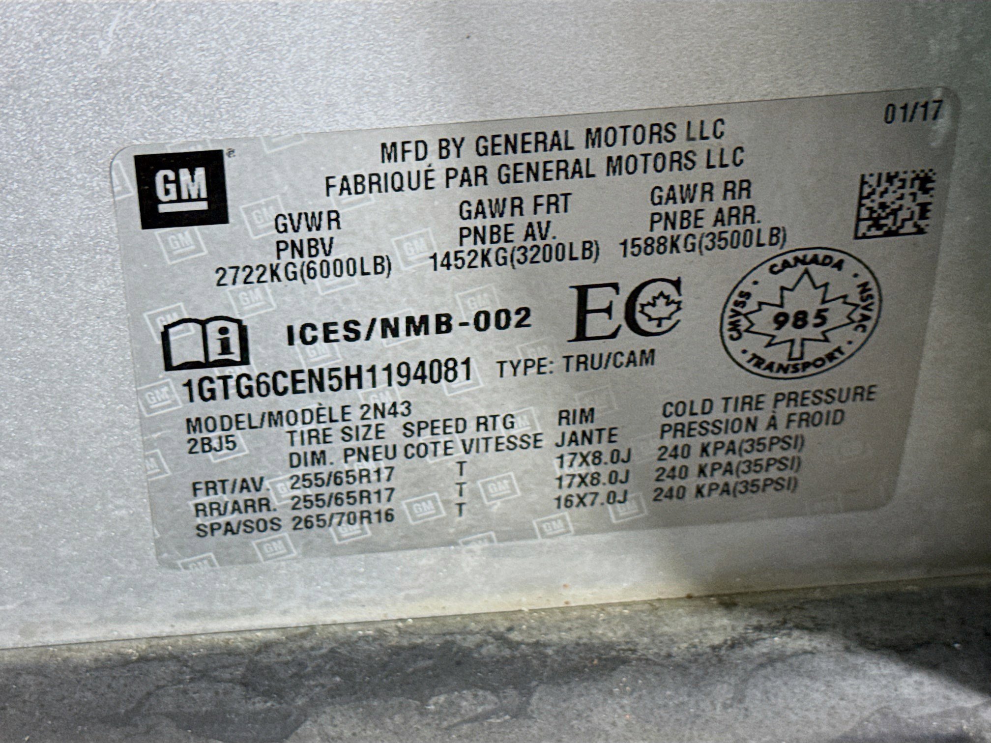 Used 2017 GMC Canyon SLE image 39