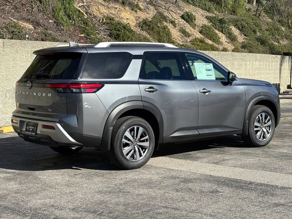 New 2025 Nissan Pathfinder SL FWD image 3