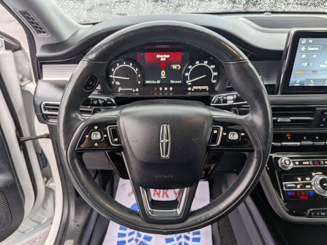 Used 2021 Lincoln Corsair AWD w/ Premium Package image 9