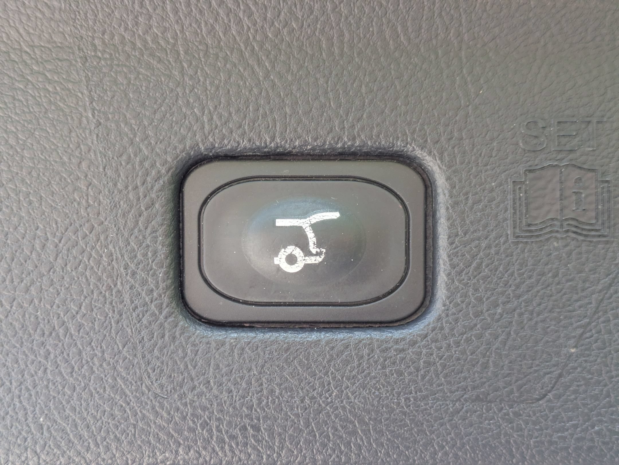 Used 2024 Ford Edge SEL w/ Convenience Package AWD/4WD image 18