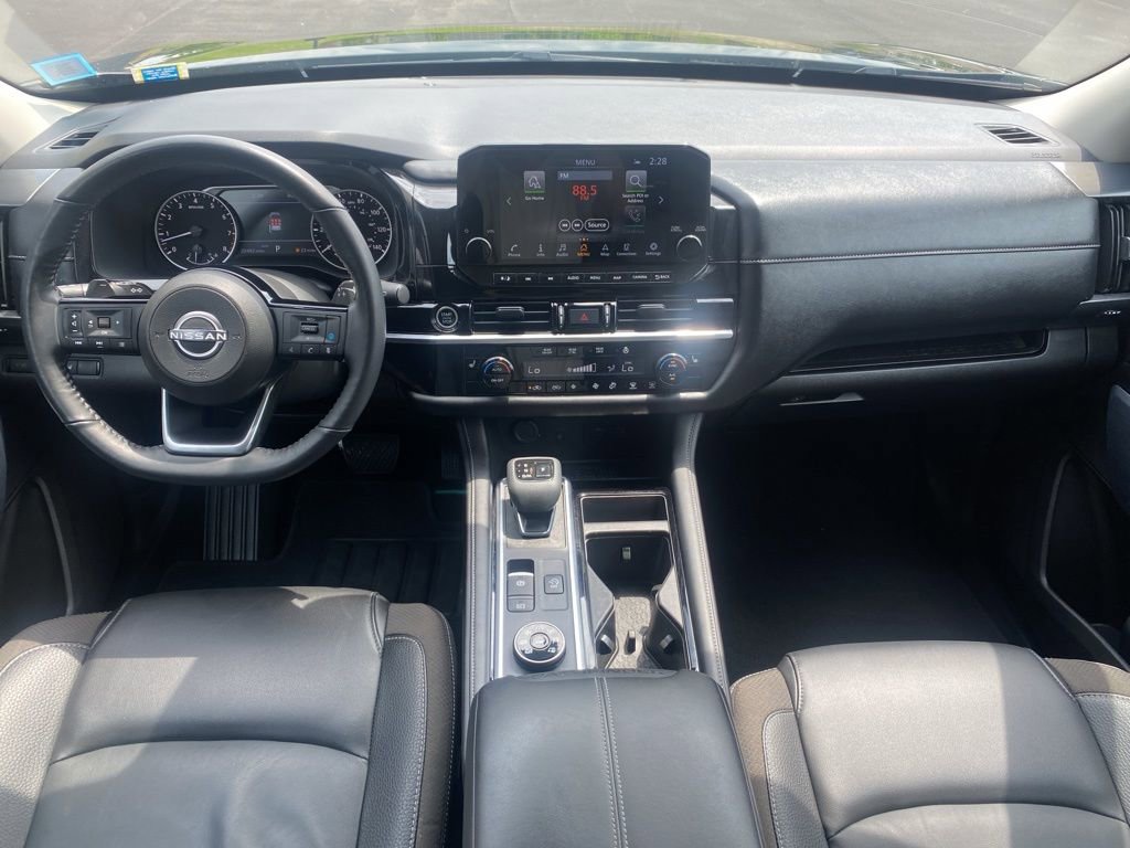 Used 2023 Nissan Pathfinder SL image 8