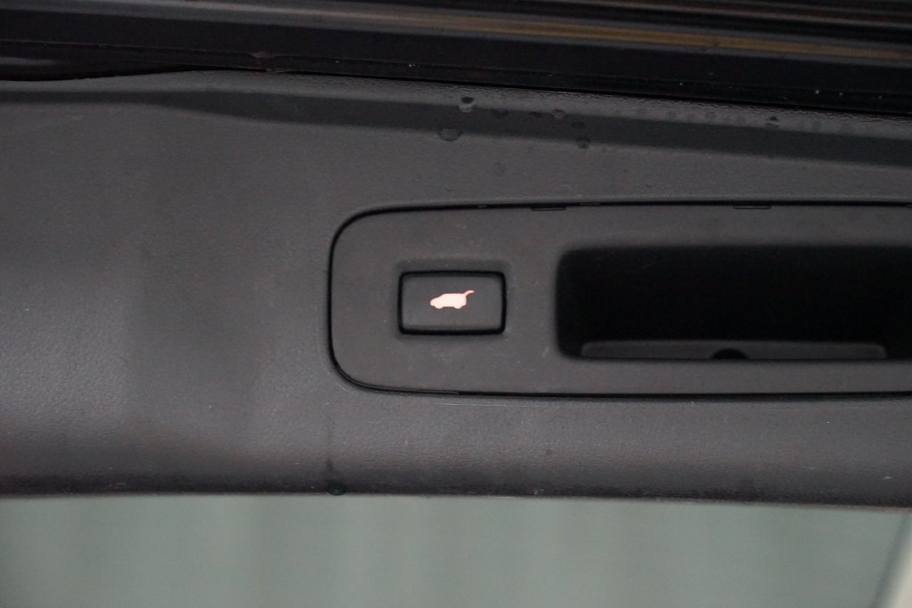 Used 2016 Honda CR-V Touring image 32