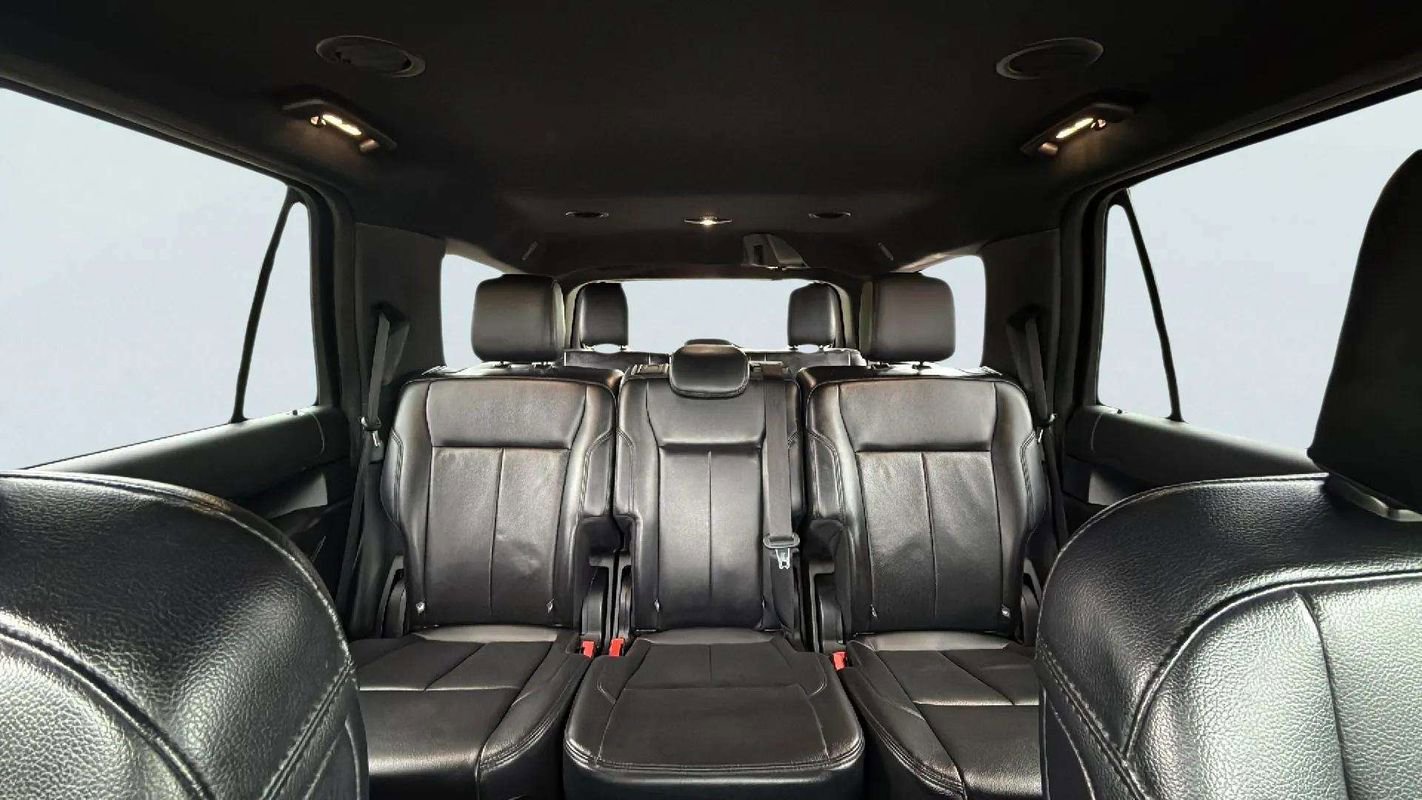 Used 2020 Ford Expedition XLT w/ Equipment Group 202A image 15