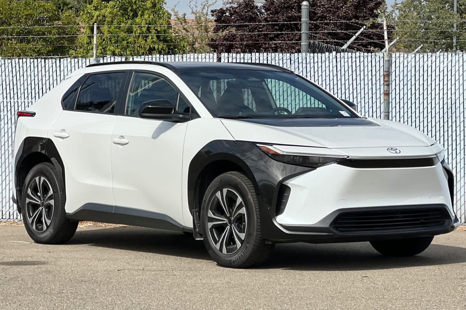 Used 2023 Toyota bZ4X AWD w/ Weather Package image 7