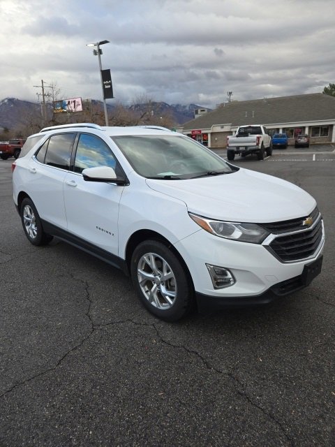 Used 2018 Chevrolet Equinox LT image 2