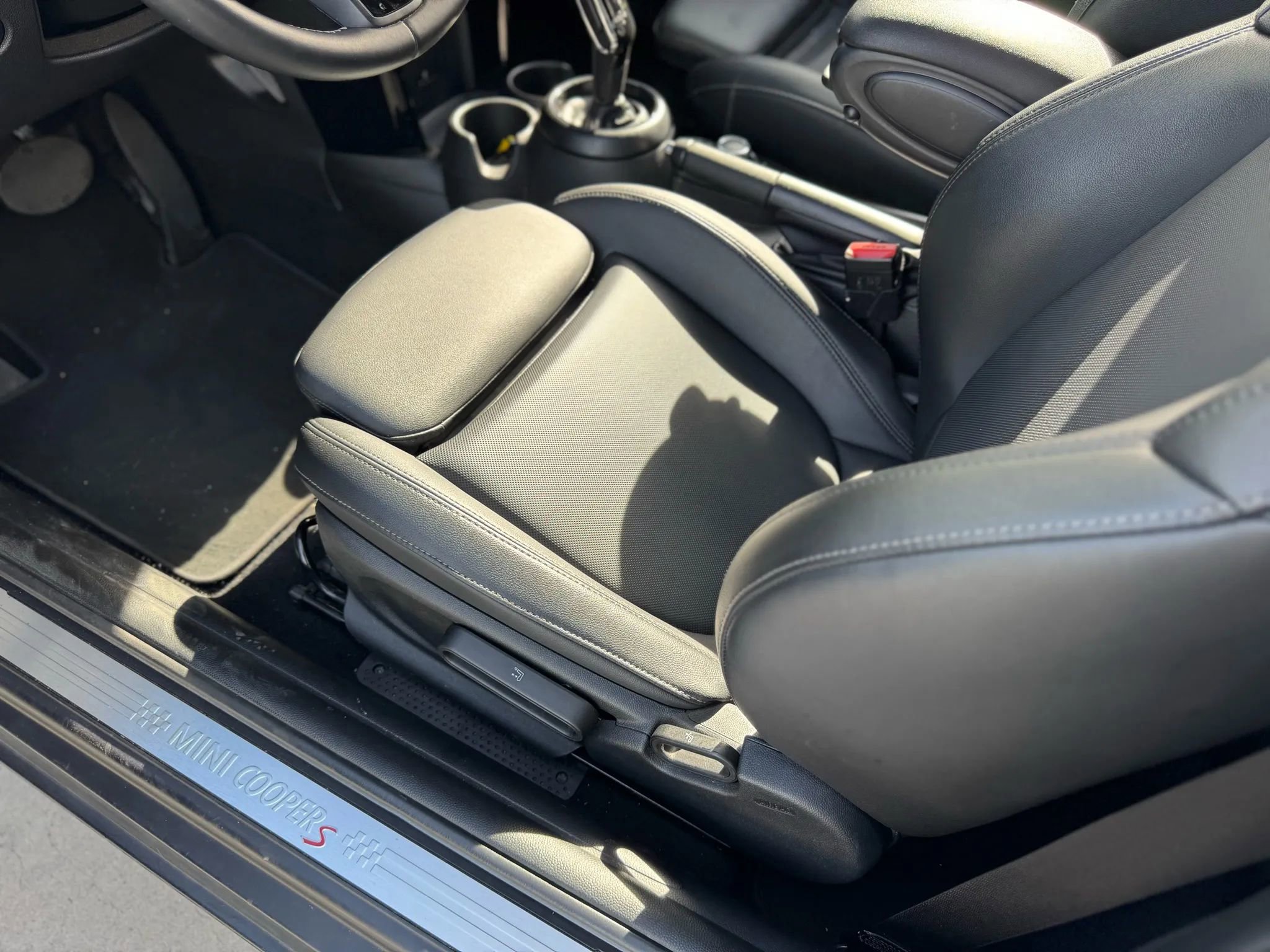 Used 2022 MINI Cooper S FWD image 18