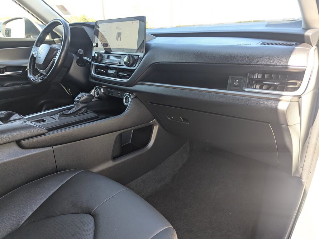 Used 2024 Toyota Grand Highlander XLE image 10