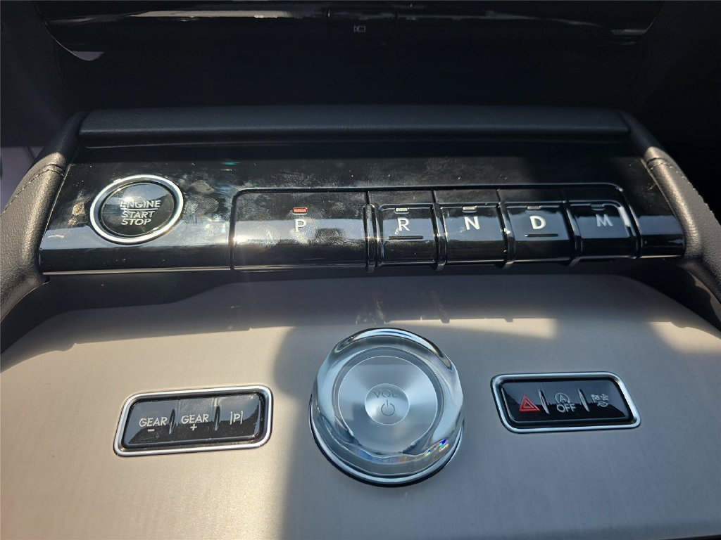 New 2027 Lincoln Navigator Reserve RWD image 19