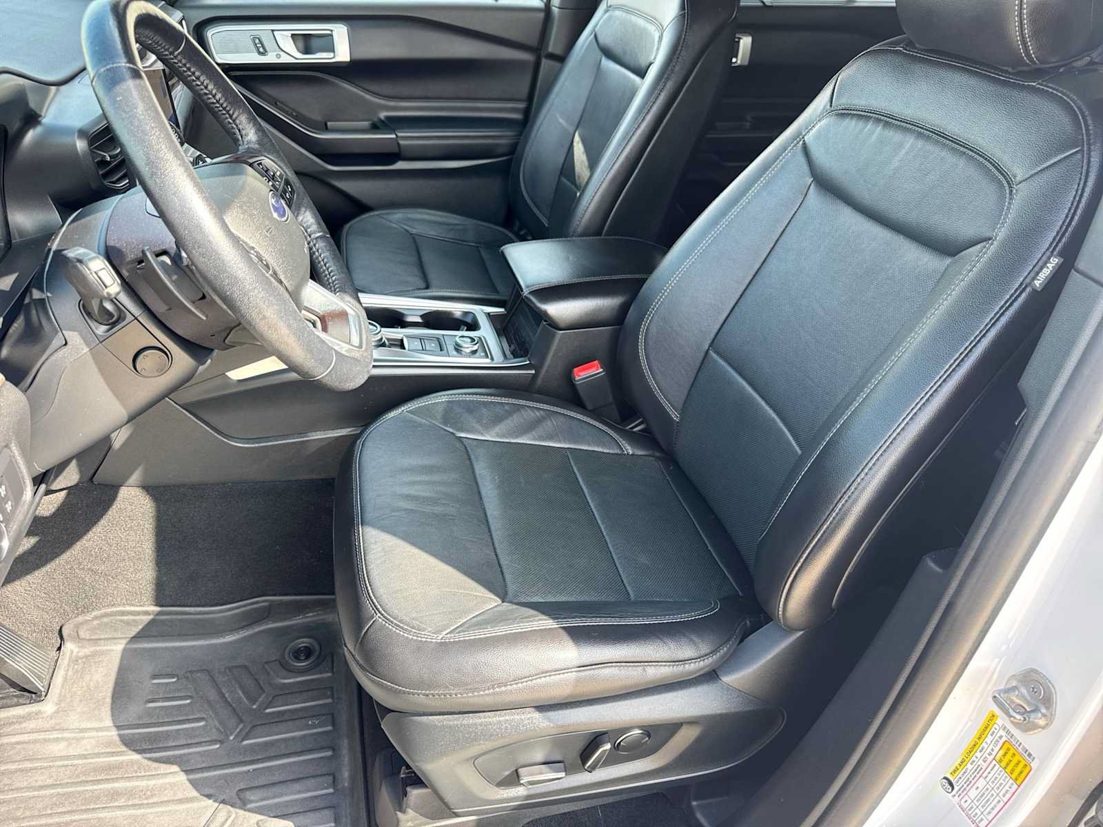 Used 2020 Ford Explorer Limited AWD/4WD image 16