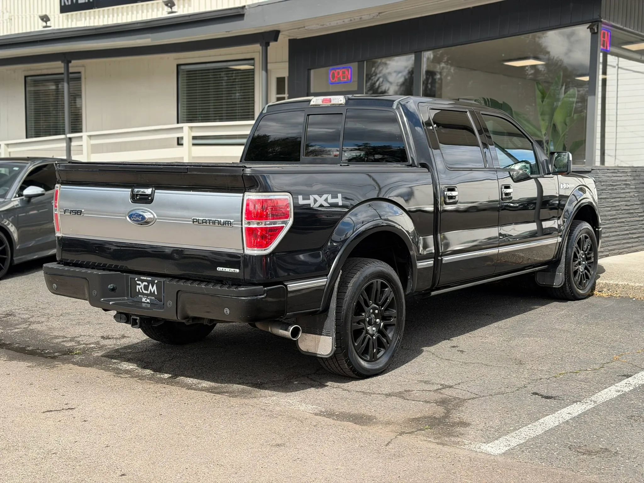 Used 2012 Ford F150 Platinum AWD/4WD image 5