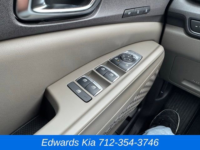 New 2026 Kia Carnival EX image 25