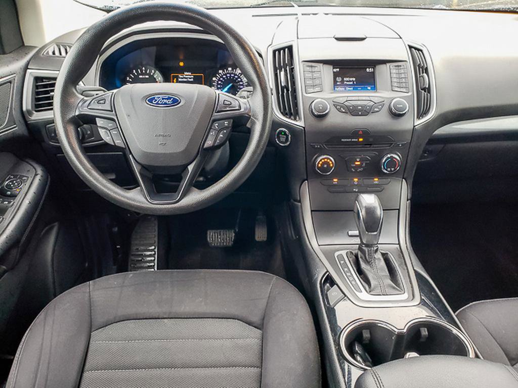 Used 2016 Ford Edge SE image 18