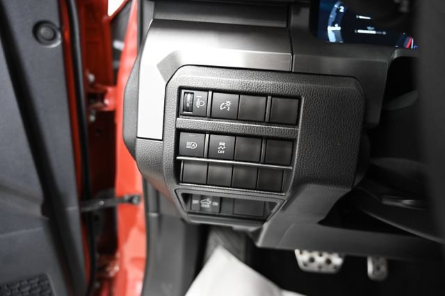 Used 2025 Toyota Tacoma TRD Sport AWD/4WD image 26