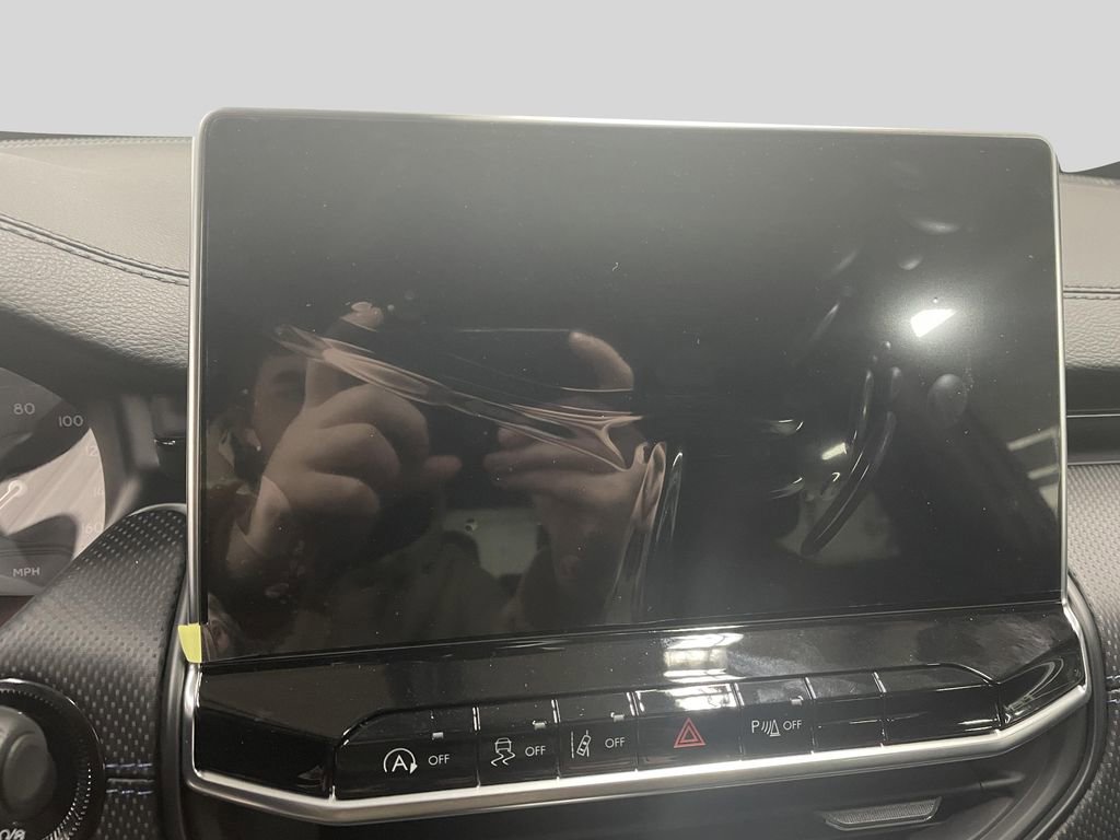 New 2026 Jeep Compass Limited image 15