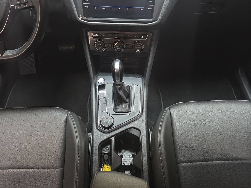 Used 2019 Volkswagen Tiguan SE AWD/4WD image 20