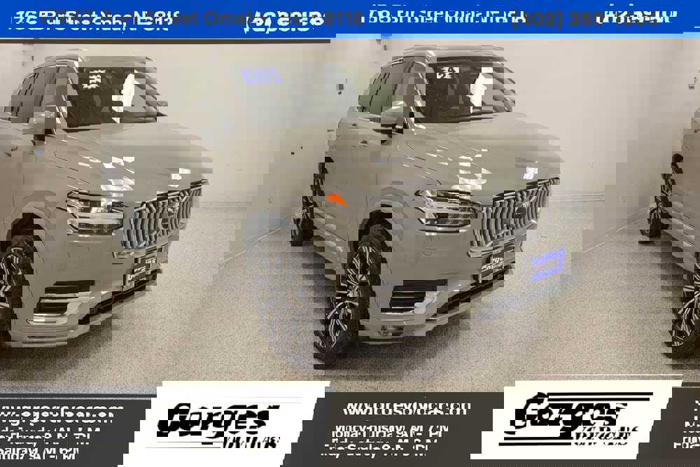 Certified 2024 Volvo XC90 B6 Plus image 1