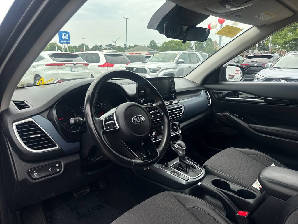 Used 2021 Kia Seltos S AWD/4WD image 14