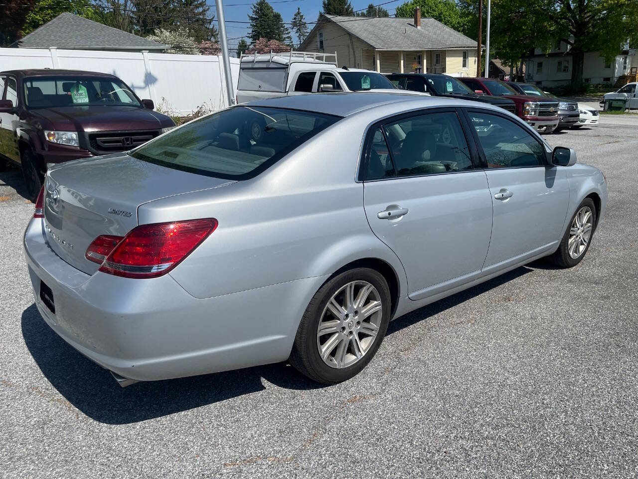 Used 2007 Toyota Avalon XL FWD image 6