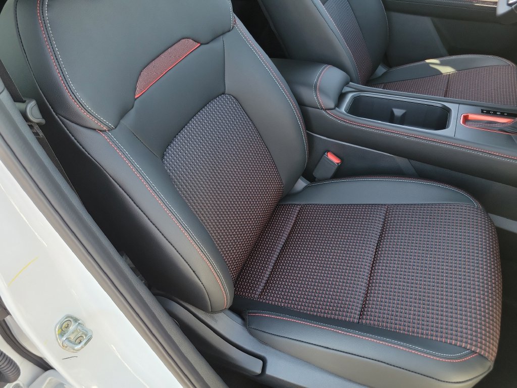 New 2026 Nissan Kicks SR w/ Interior Electronics Package FWD image 12