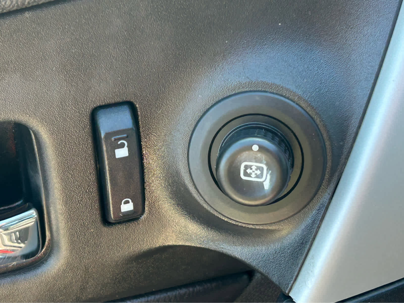 Used 2014 Ford Edge Limited w/ Equipment Group 301A FWD image 21