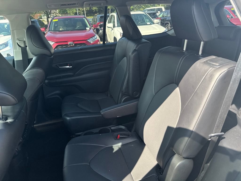 Used 2024 Toyota Grand Highlander XLE image 33
