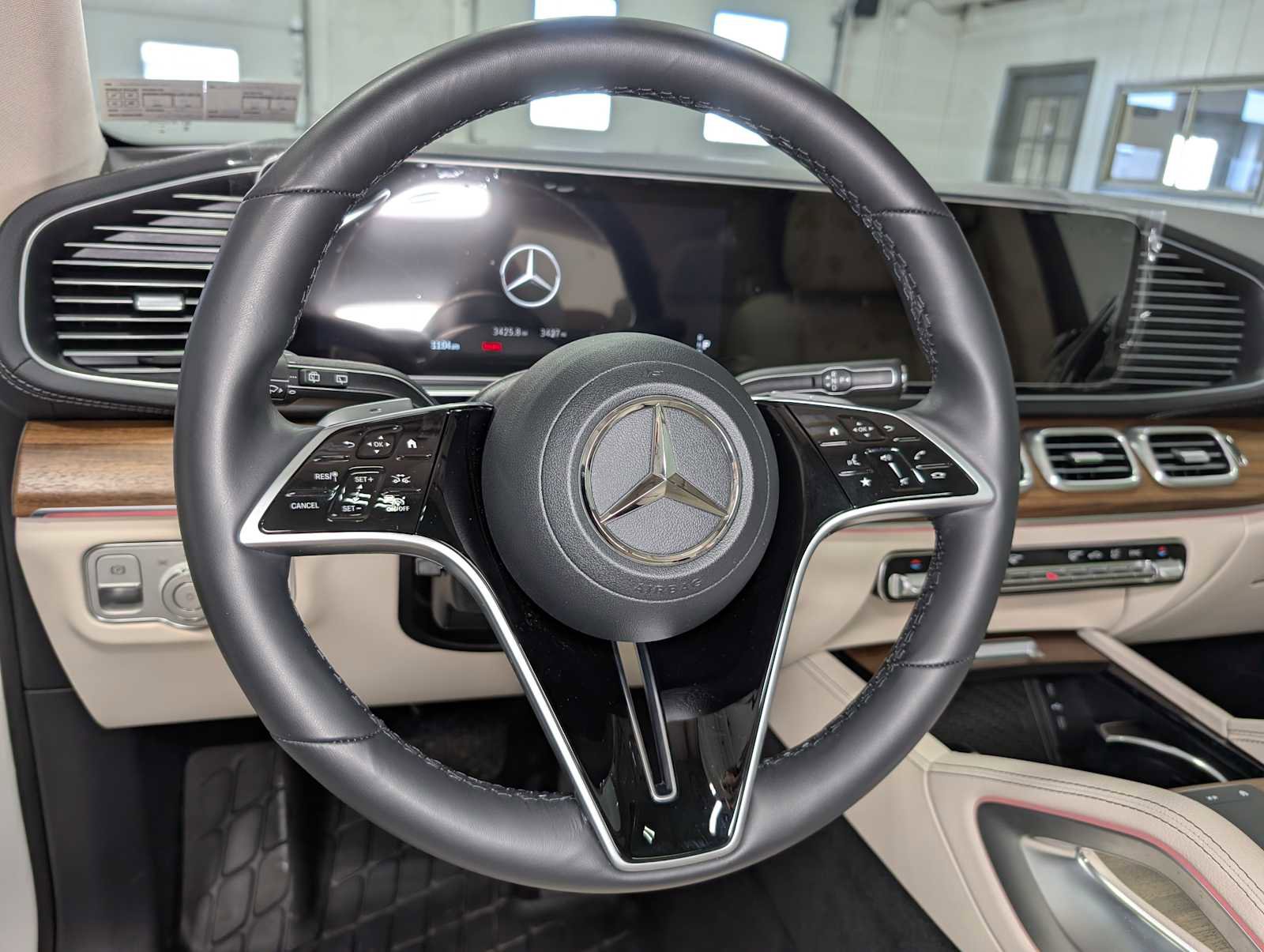 Certified 2026 Mercedes-Benz GLS 450 4MATIC image 36