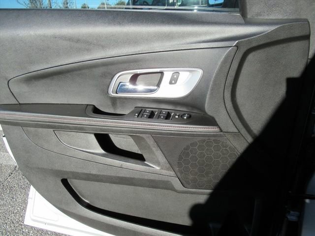 Used 2015 Chevrolet Equinox LT w/ Driver Convenience Package image 18