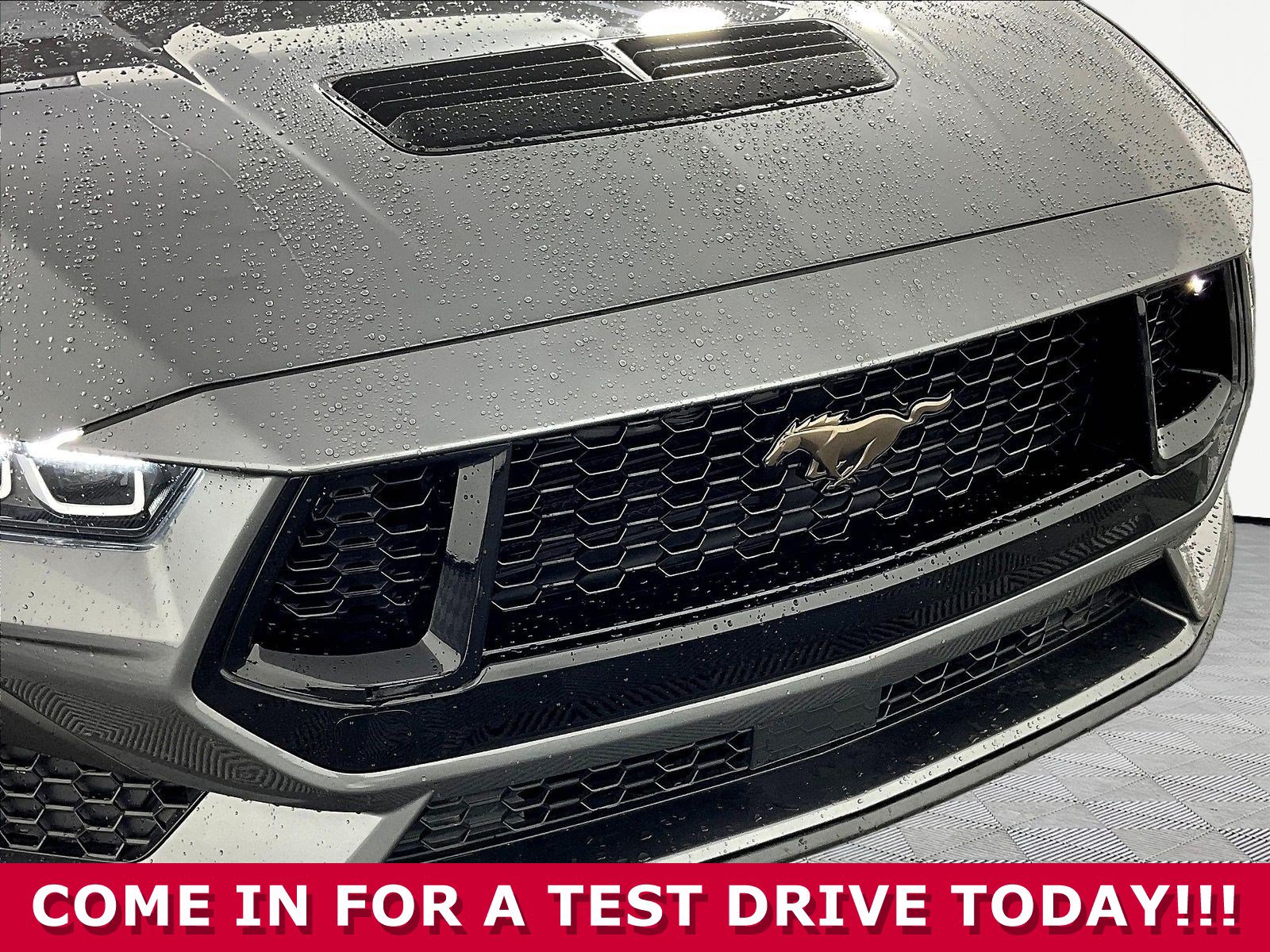Used 2024 Ford Mustang GT Premium RWD image 28
