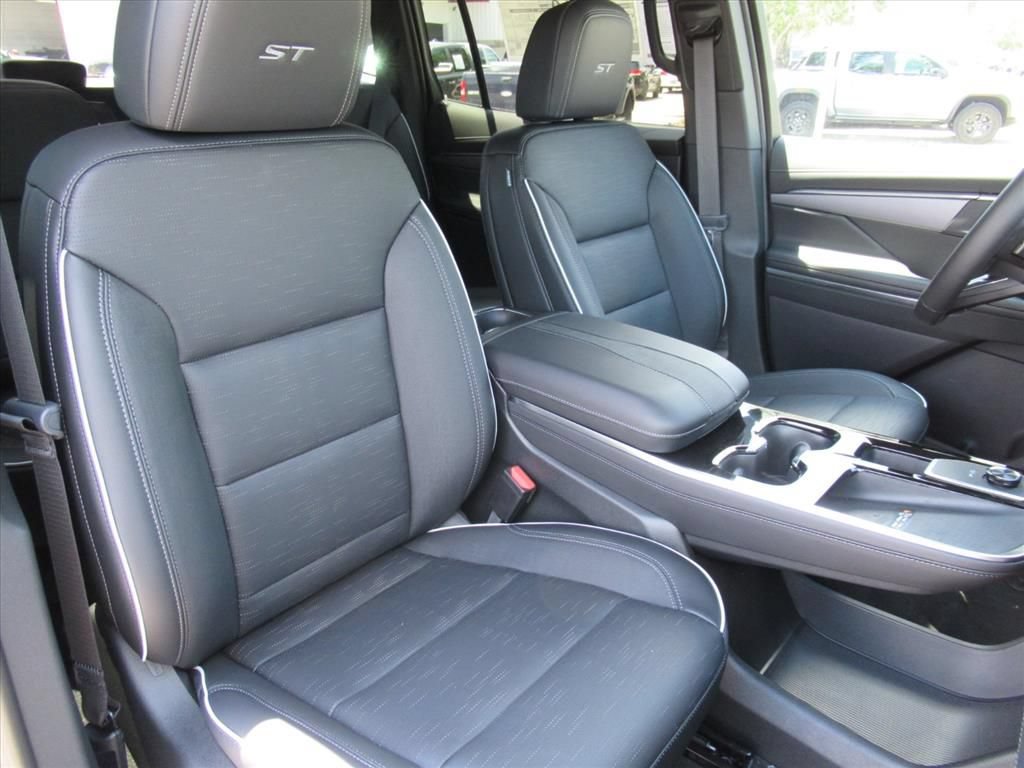 New 2026 Buick Enclave Sport Touring w/ Power Package FWD image 9