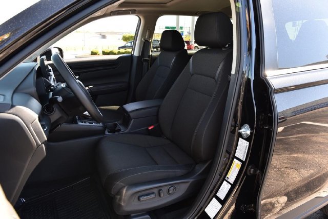 Used 2025 Honda CR-V EX image 20