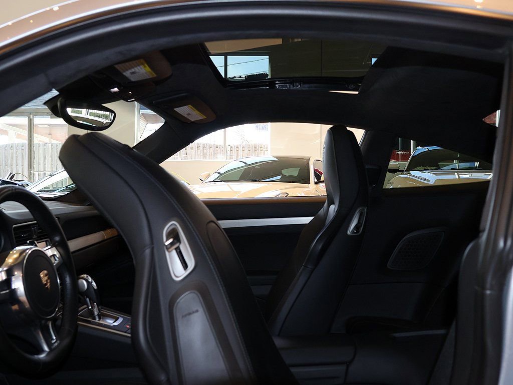 Used 2014 Porsche 911 Turbo S image 42