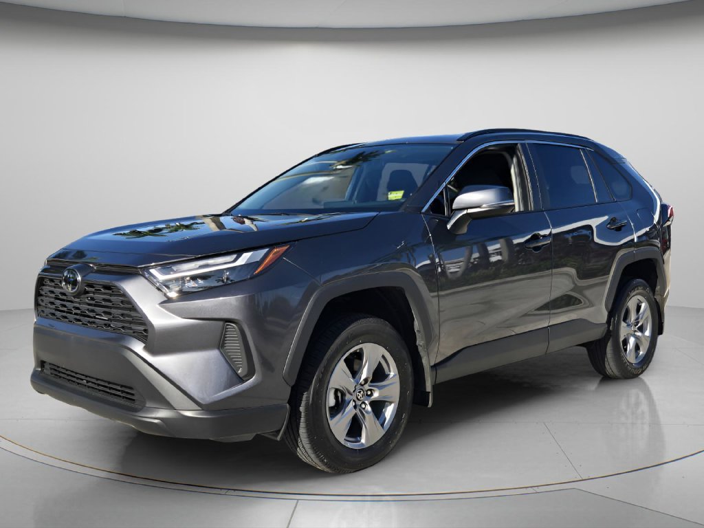 Used 2025 Toyota RAV4 XLE w/ Convenience Package FWD image 9
