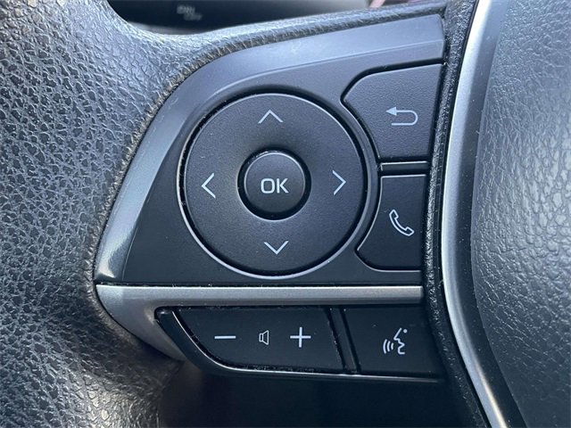 Used 2021 Toyota Camry LE image 12