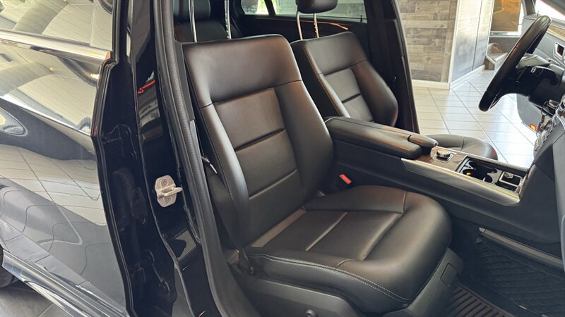 Used 2015 Mercedes-Benz E 350 4MATIC Sedan image 27