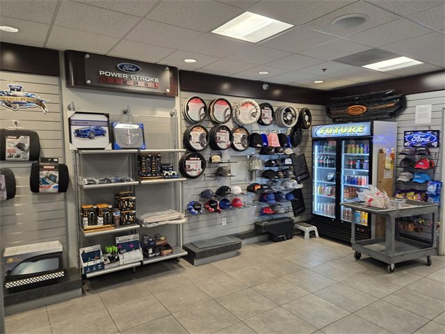 Used 2020 Ford Fusion SE image 18