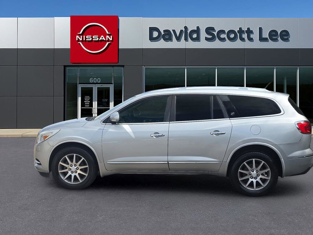 Used 2017 Buick Enclave Leather FWD image 10