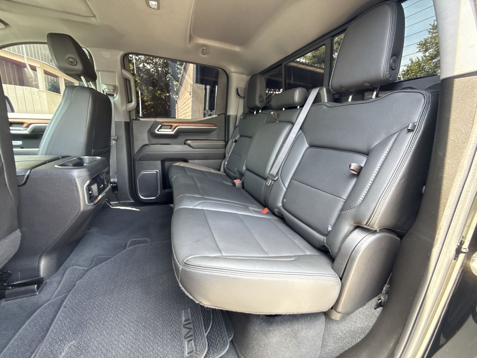 Used 2023 GMC Sierra 1500 Denali w/ Technology Package AWD/4WD image 24