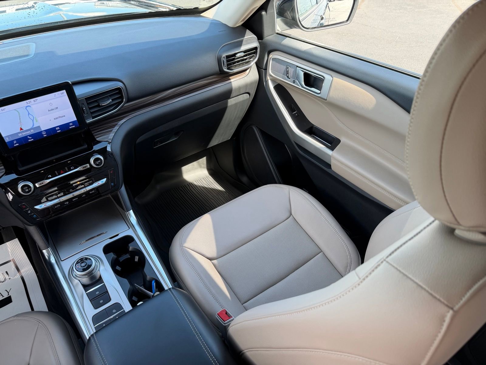 Used 2022 Ford Explorer Limited w/ Equipment Group 301A image 18