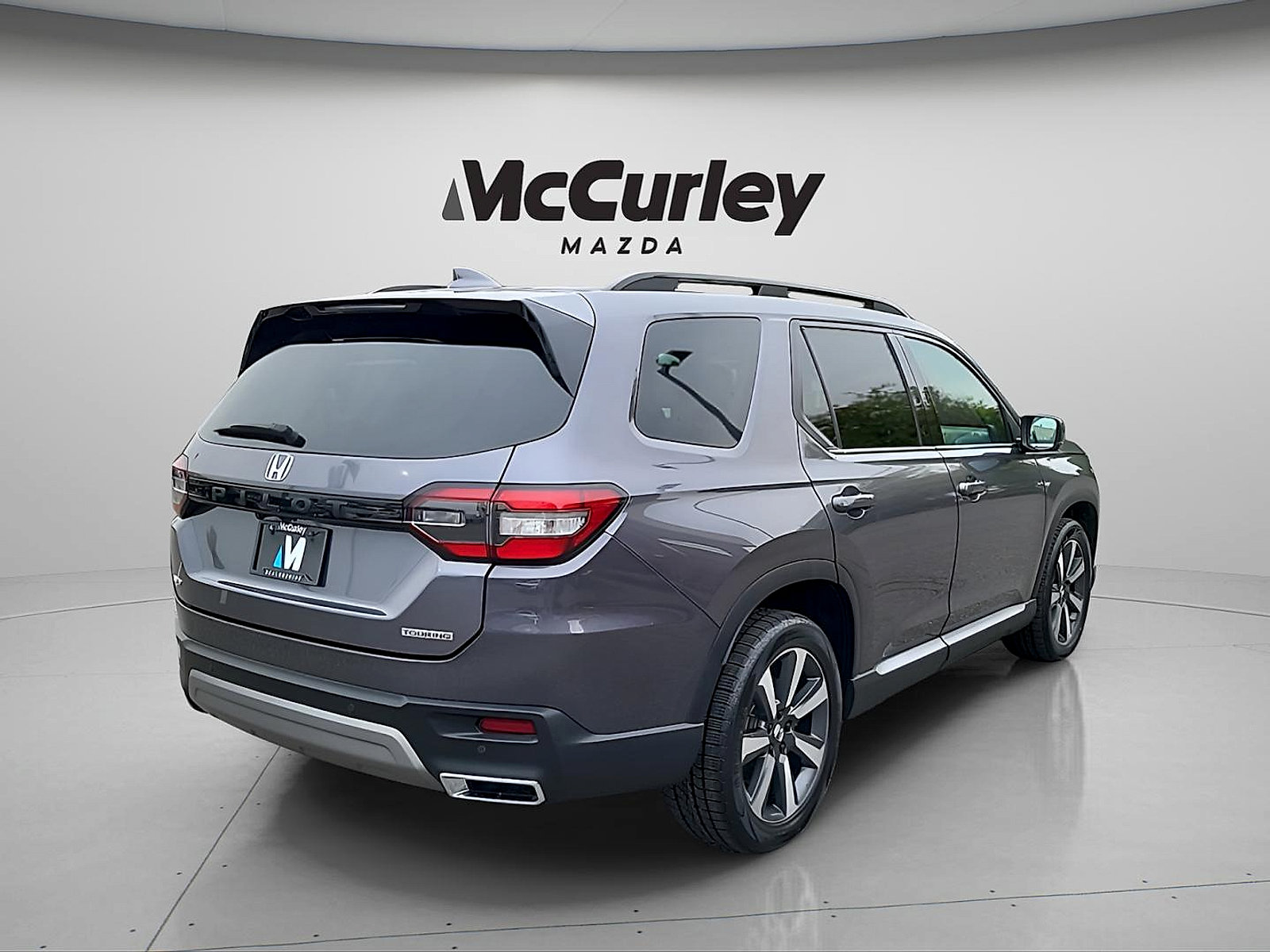 Used 2024 Honda Pilot Touring image 7