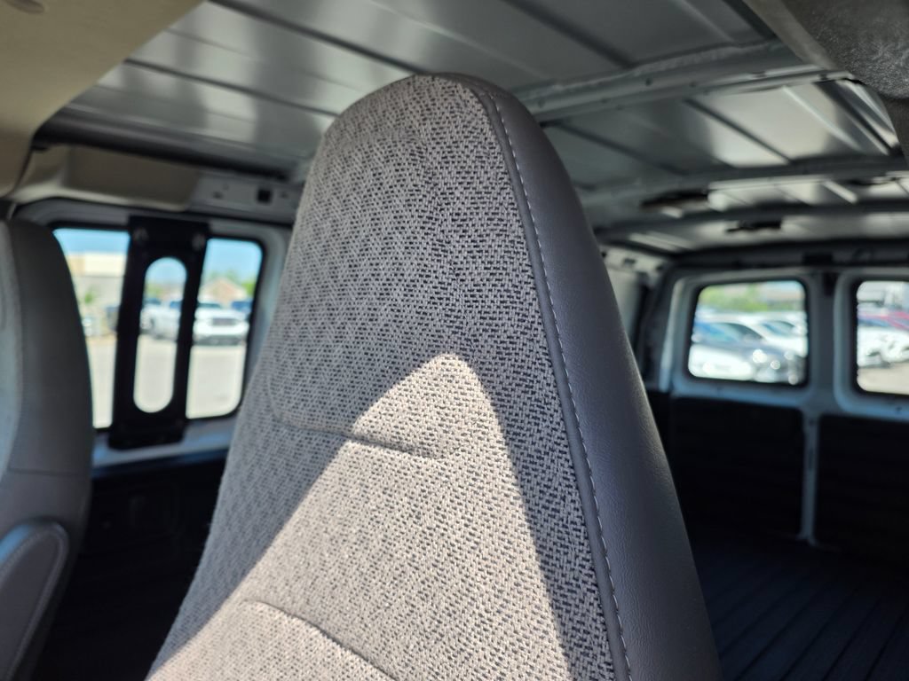 Used 2024 Chevrolet Express 3500 w/ Driver Convenience Package RWD image 20