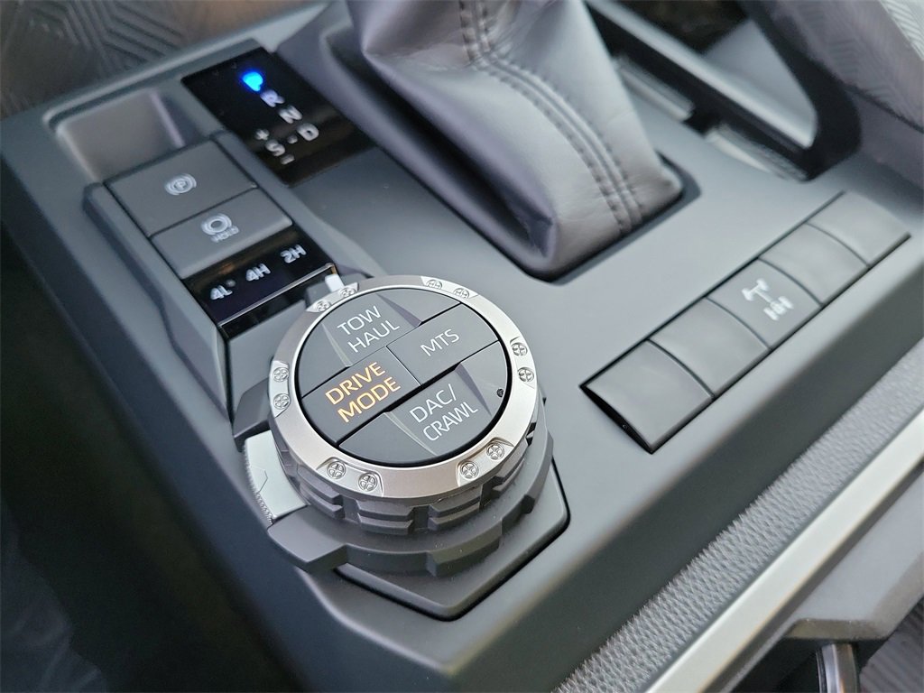 Used 2025 Toyota Tacoma TRD Off-Road image 14